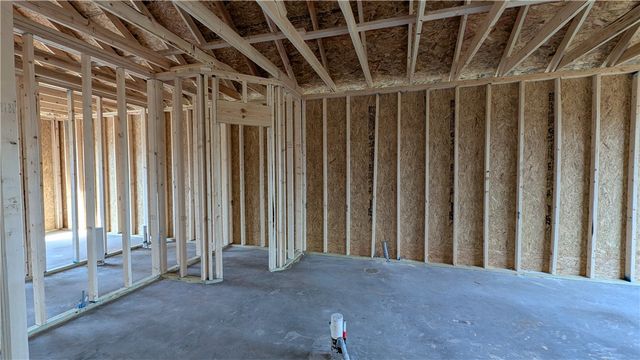 30 Hebrides Lane, Bella Vista, AR 72715