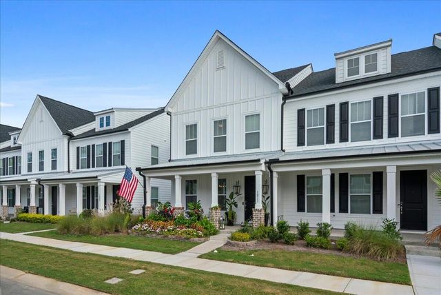 1011 Swamp Harrier Avenue, Ravenel, SC 29470