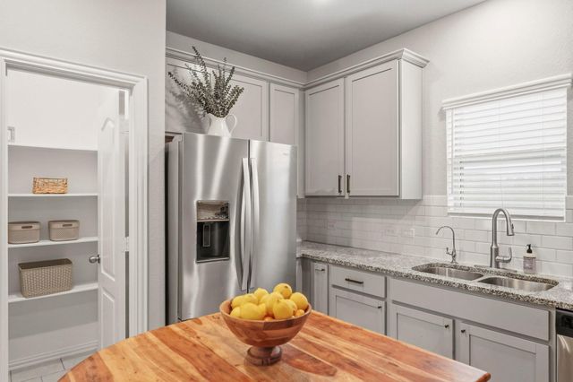 8411 Balding Drive, Fulshear, TX 77441