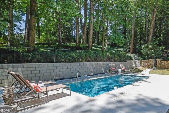 2858 Mornington Drive NW, Atlanta, GA 30327