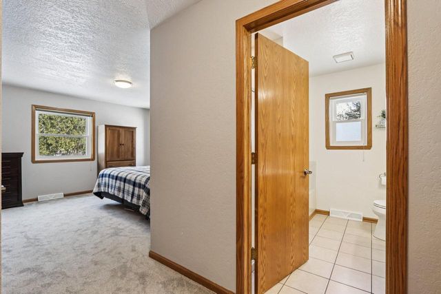 N73W15968 Alpine LANE, Menomonee Falls, WI 53051