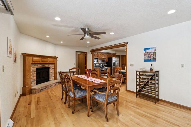 N73W15968 Alpine LANE, Menomonee Falls, WI 53051