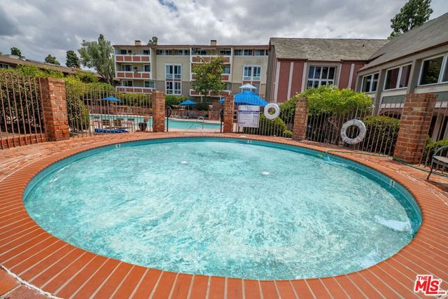 6505 Green Valley Circle 103, Culver City, CA 90230