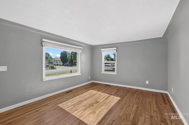 2624 College Ave, Caldwell, ID 83605