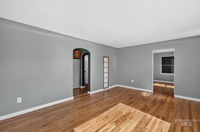 2624 College Ave, Caldwell, ID 83605