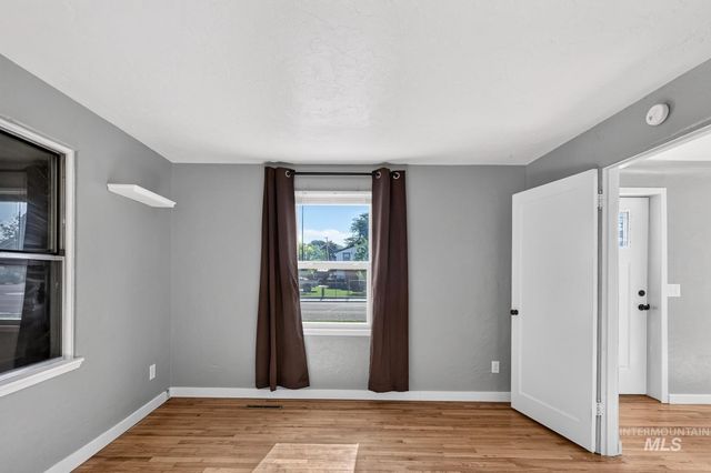 2624 College Ave, Caldwell, ID 83605