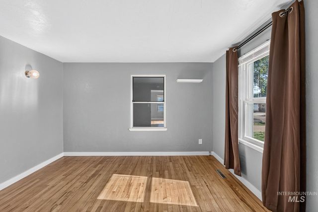 2624 College Ave, Caldwell, ID 83605