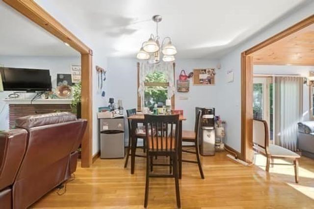 115 Arrowhead Dr, Bridgewater, MA 02324