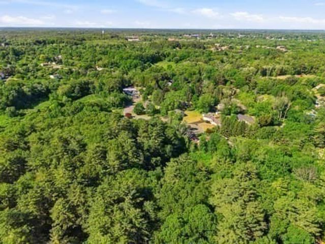 115 Arrowhead Dr, Bridgewater, MA 02324