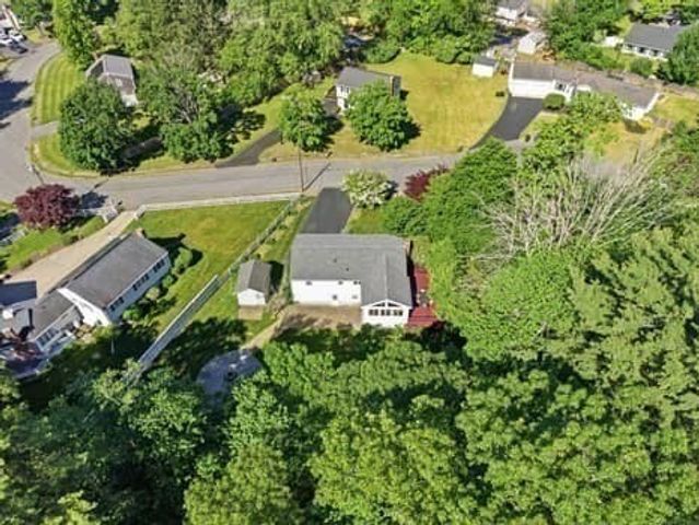 115 Arrowhead Dr, Bridgewater, MA 02324
