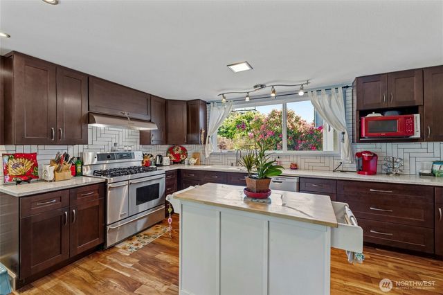 1903 S Wall Street, Mount Vernon, WA 98273