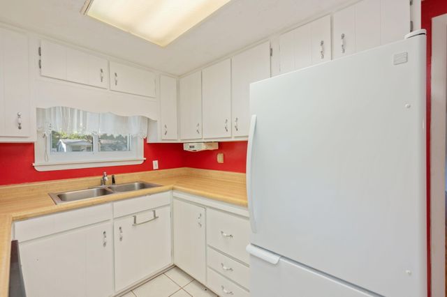 578 E Williams Avenue, Crestview, FL 32539