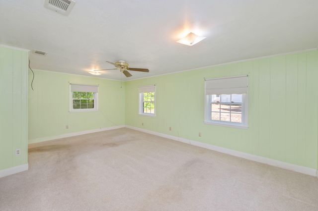 578 E Williams Avenue, Crestview, FL 32539
