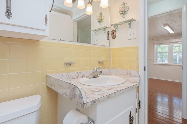 578 E Williams Avenue, Crestview, FL 32539