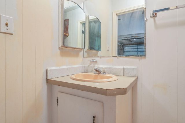 578 E Williams Avenue, Crestview, FL 32539