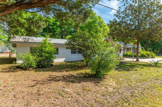 578 E Williams Avenue, Crestview, FL 32539