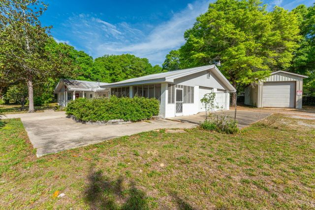 578 E Williams Avenue, Crestview, FL 32539