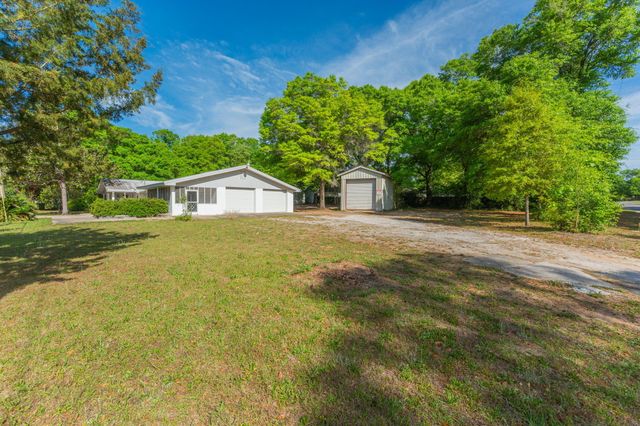 578 E Williams Avenue, Crestview, FL 32539