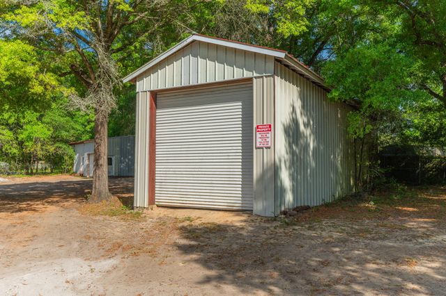 578 E Williams Avenue, Crestview, FL 32539
