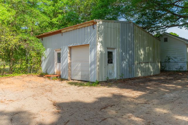 578 E Williams Avenue, Crestview, FL 32539