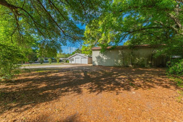 578 E Williams Avenue, Crestview, FL 32539