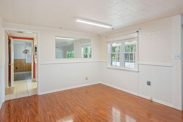 578 E Williams Avenue, Crestview, FL 32539