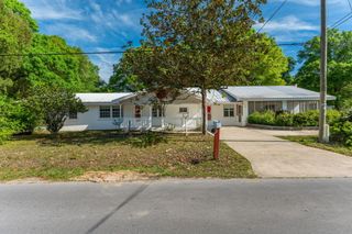 578 E Williams Avenue, Crestview, FL 32539