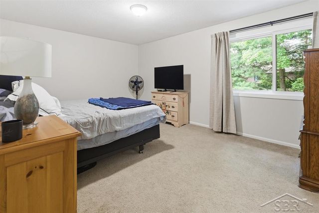 4905 Grandview Circle, Midland, MI 48640