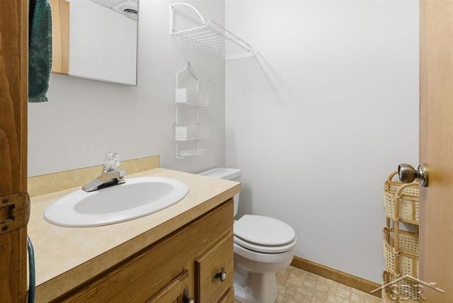 4905 Grandview Circle, Midland, MI 48640