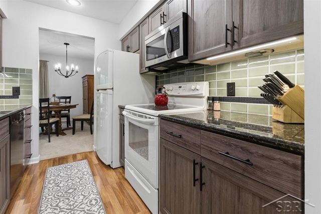 4905 Grandview Circle, Midland, MI 48640