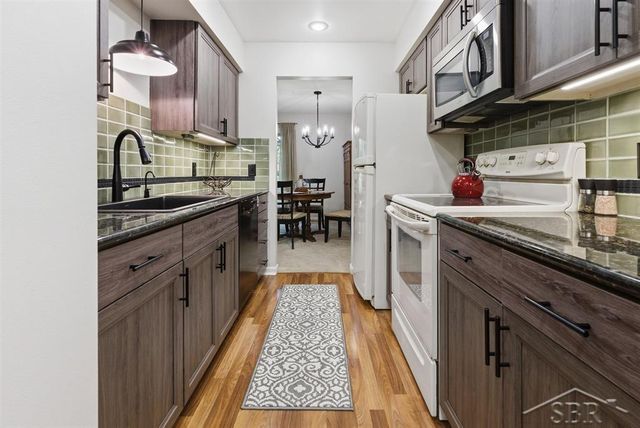 4905 Grandview Circle, Midland, MI 48640