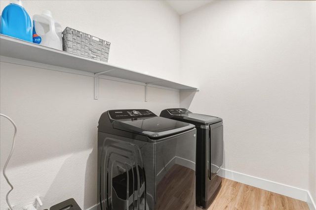 3381 Rock Springs Ranch Dr, Folsom, CA 95630