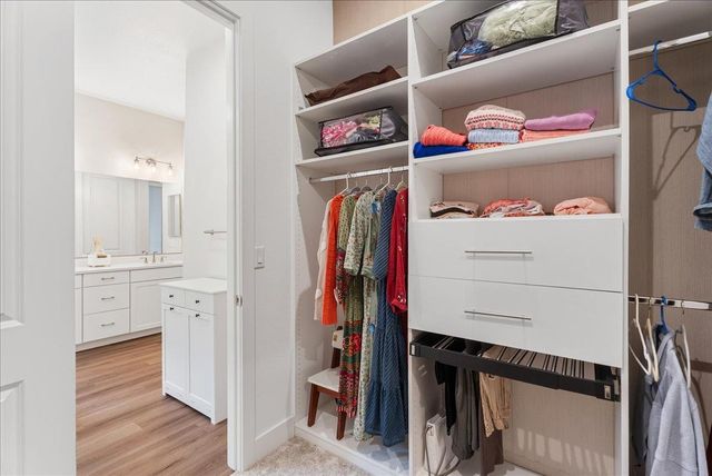 3381 Rock Springs Ranch Dr, Folsom, CA 95630