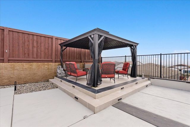 3381 Rock Springs Ranch Dr, Folsom, CA 95630