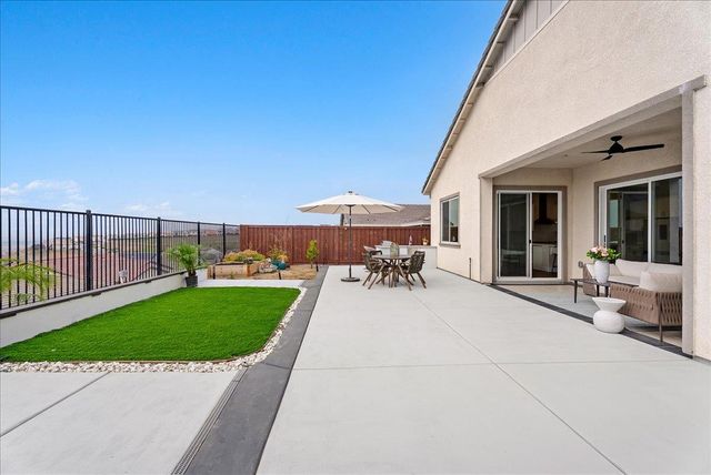 3381 Rock Springs Ranch Dr, Folsom, CA 95630