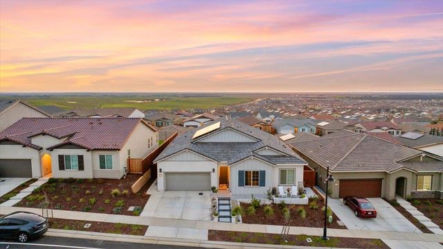 3381 Rock Springs Ranch Dr, Folsom, CA 95630