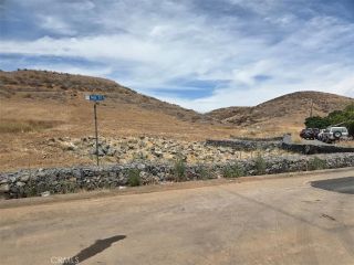 1 Mill, Lake Elsinore, CA 92530
