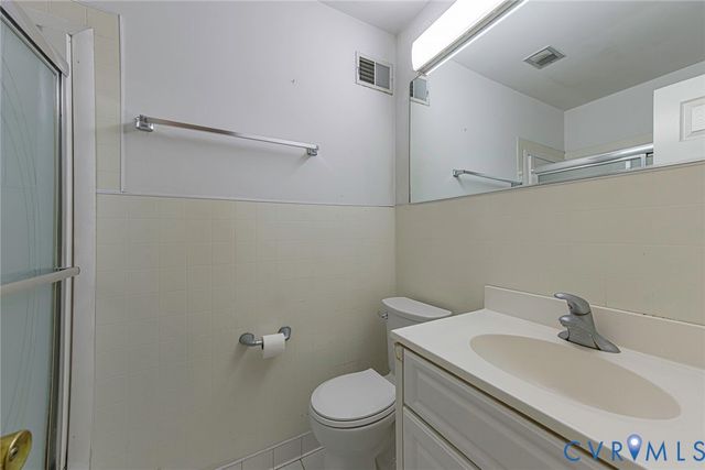2402 Landon Rd, Henrico, VA 23294