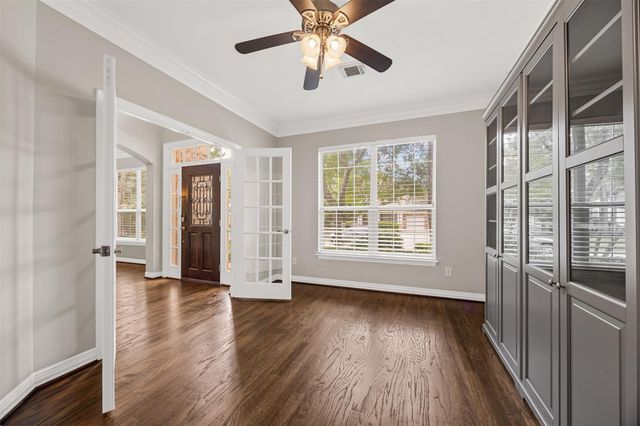 6 Villa Canyon Place, The Woodlands, TX 77382