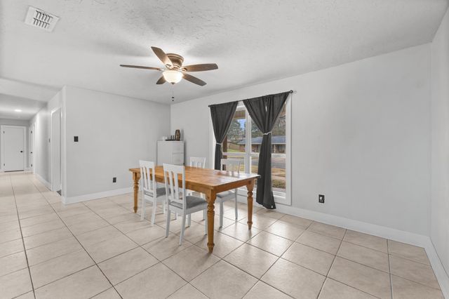 702 S Honeysuckle DR, White Oak, TX 75693