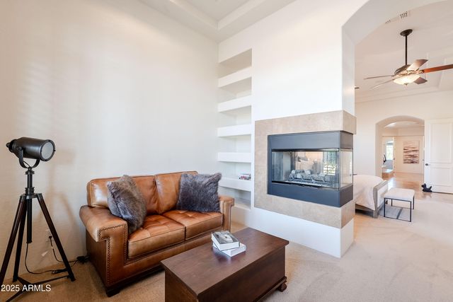 8392 E EAGLE FEATHER Road, Scottsdale, AZ 85266