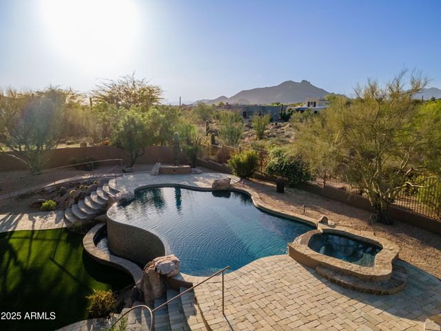 8392 E EAGLE FEATHER Road, Scottsdale, AZ 85266