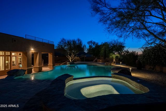8392 E EAGLE FEATHER Road, Scottsdale, AZ 85266