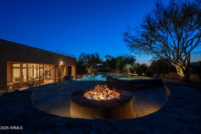 8392 E EAGLE FEATHER Road, Scottsdale, AZ 85266