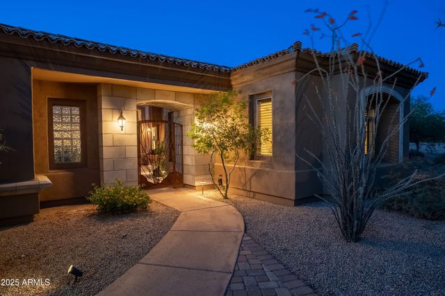 8392 E EAGLE FEATHER Road, Scottsdale, AZ 85266