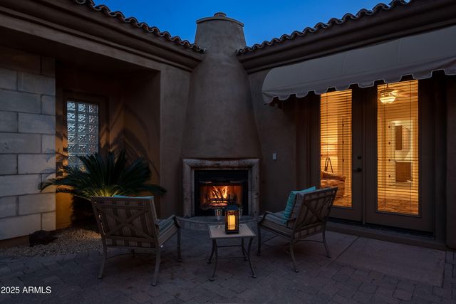 8392 E EAGLE FEATHER Road, Scottsdale, AZ 85266