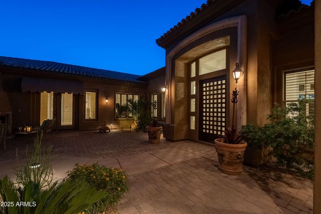 8392 E EAGLE FEATHER Road, Scottsdale, AZ 85266