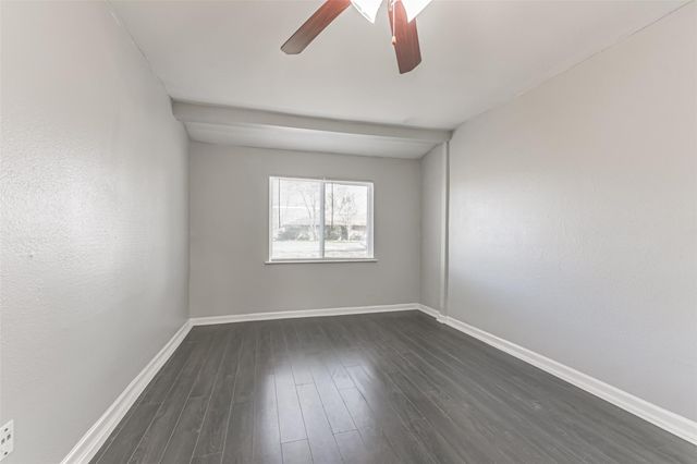 510 S Utah Street, La Porte, TX 77571