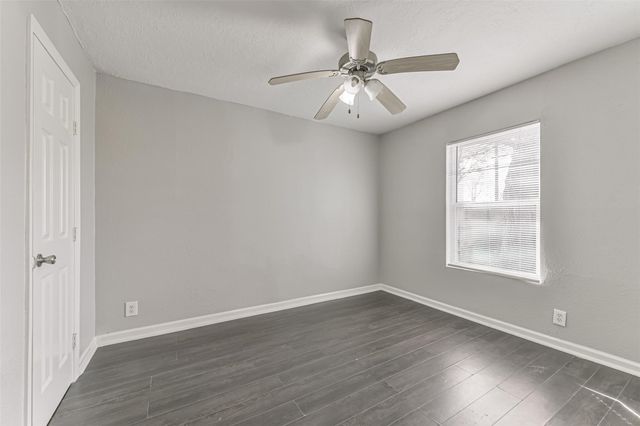 510 S Utah Street, La Porte, TX 77571