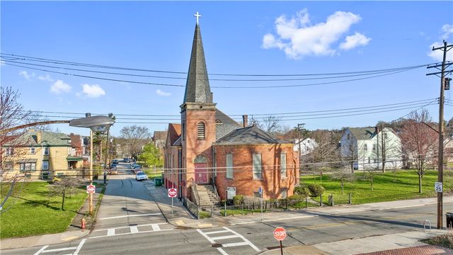 301 Larimer Ave, Lincoln Larimer, PA 15206